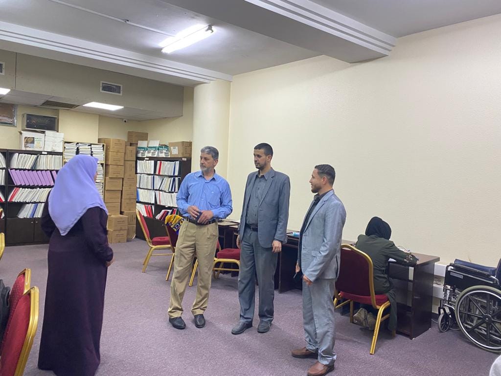 جانب من الإمتحانات النهائية للطلبة ذوي الإعاقة في مركز خدمات الإعاقة والدمج